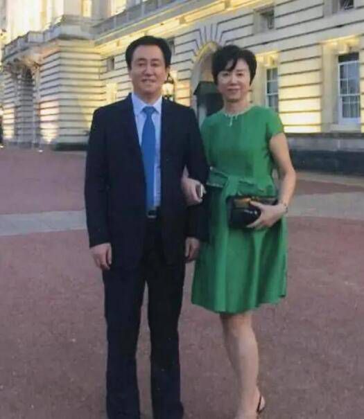 大妞淫语av啪啪