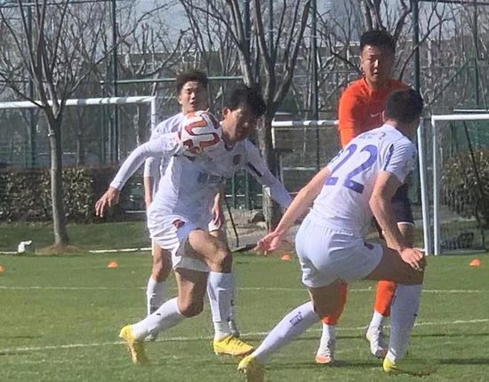 另类二区三四